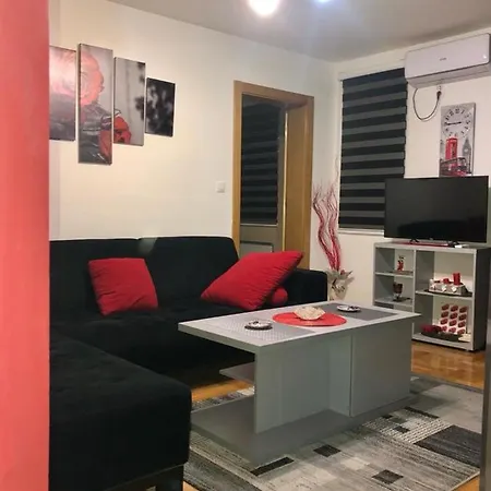 Tanja 2 *